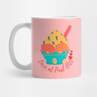 Love at first bite Mug